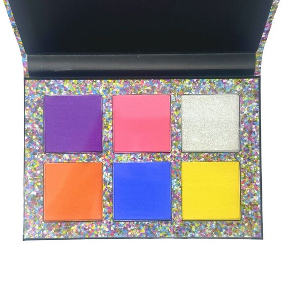 Revolution Beauty Boujee AF! Shadow Palette - 0.03 oz / 1.1g x 6 - Picture 4 of 5